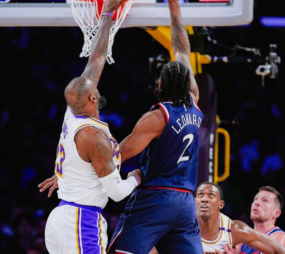 NBA西部决赛：湖人横扫快船队晋级总决赛的简单介绍